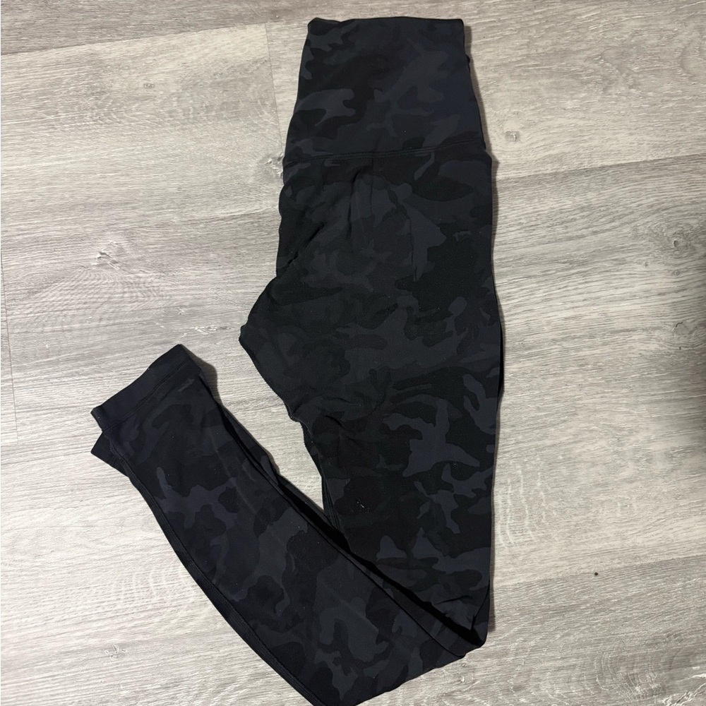 LULULEMON ALIGN CAMO LEGGINGS 28”